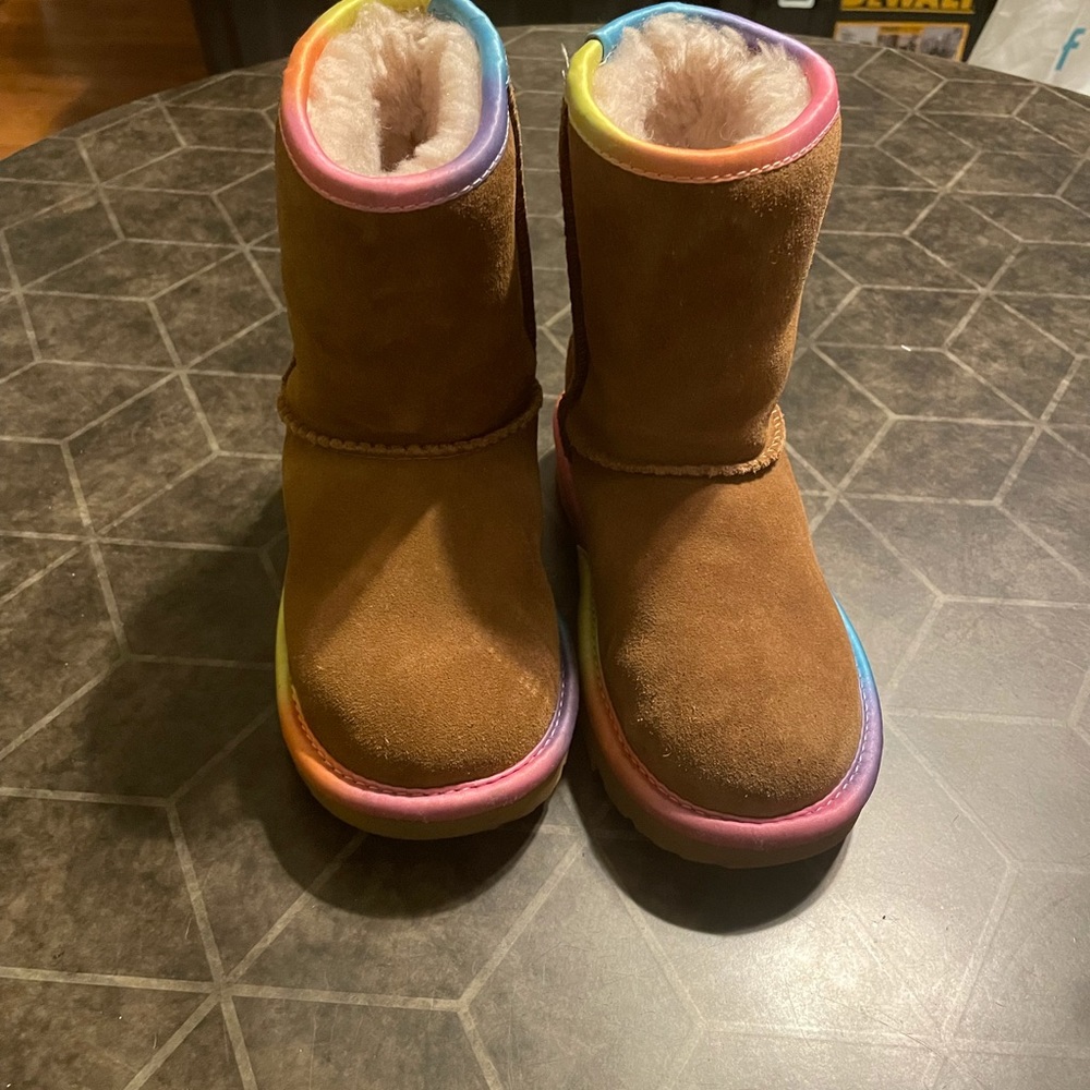 Ugg boots preschool size 13c